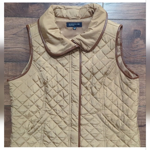 Jones New York Signature Fall Camel Quilted Puffer Vest Size XL Button & Zip. - Picture 2 of 13